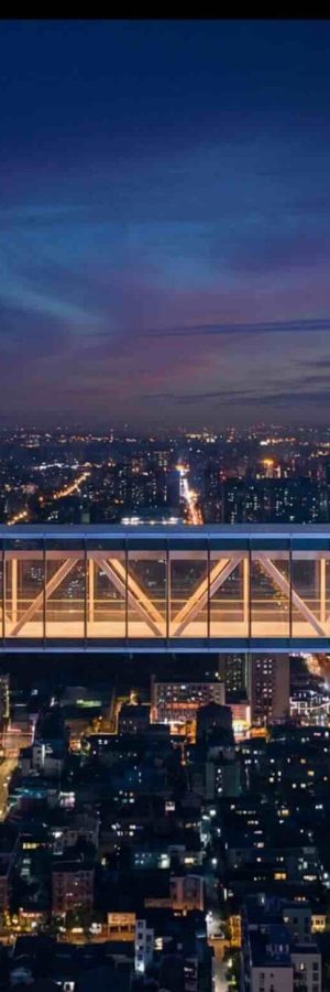 Modern enterprise infrastructure and vendor-neutral technology architecture for scalable digital solutions